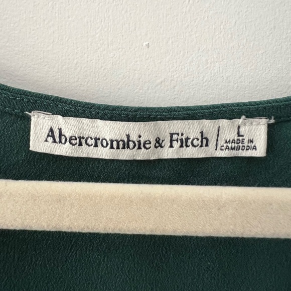 Abercrombie & Fitch Front Knot Long Sleeve Blouse | Emerald Green | Size Large - Picture 5 of 5